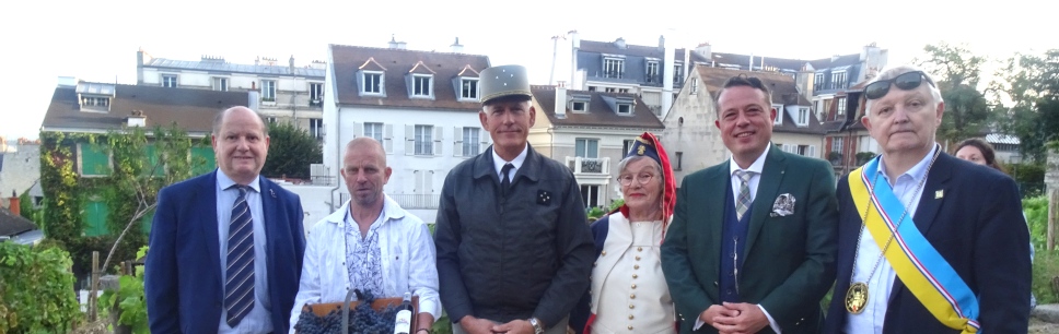 Coupe du raisin 2026 avec Mr le général de corps d'armée Loïc Mizon, Gouverneur militaire de Paris, le président du Comité, les administrateurs de l'association